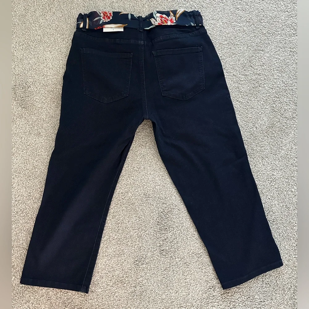 Croft & Barrow Capri Jeans Size 8 Dark Rinse Mid-Rise Stretch NWT - Picture 4 of 9